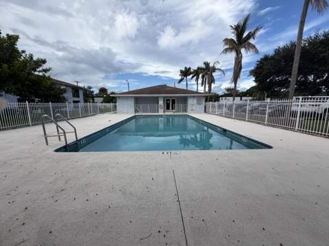 605 Ixoria Avenue #Unit 21, Fort Pierce FL - photo 16 of 17