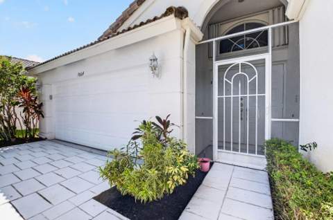 9864 Arbor View Drive, Boynton Beach FL - photo 24 of 45