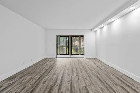 6585 Kensington Lane #Apt 207, Delray Beach FL - photo 15 of 26