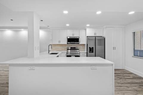 6585 Kensington Lane #Apt 207, Delray Beach FL - photo 9 of 26