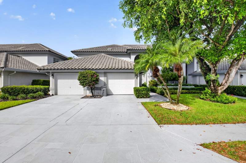 2 bedroom Condominium at 11611 Briarwood Circle #3, Briarwood At Indian Springs Condo, Boynton Beach — photo 3