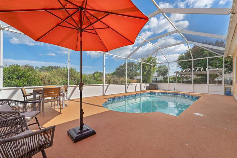 3 bedroom Single Family Residence at 103 NW Aileen Street, Port St Lucie Section 27, Port St. Lucie — photo 2