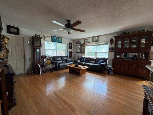 2 bedroom Condominium at 2835 NE 28th Avenue #1, Randall Terrace Condo, Lighthouse Point — photo 4
