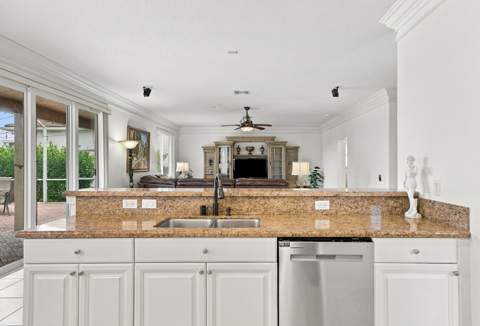 1020 Lavender Circle, Weston FL - photo 15 of 63