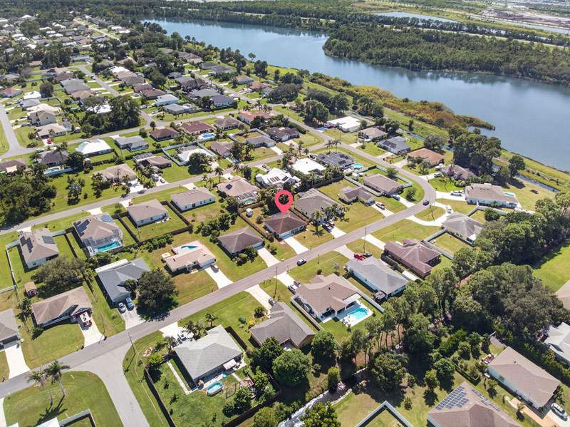 3 bedroom Single Family Residence at 1874 SW Capehart Avenue, Port St Lucie Section 7, Port St. Lucie — photo 2