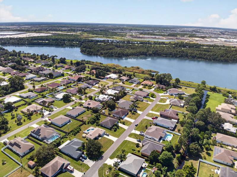 3 bedroom Single Family Residence at 1874 SW Capehart Avenue, Port St Lucie Section 7, Port St. Lucie — photo 3