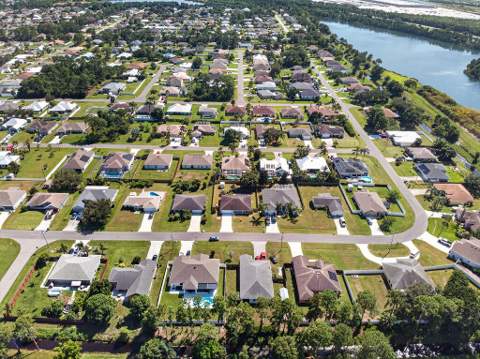 1874 SW Capehart Avenue, Port St. Lucie FL - photo 10 of 78