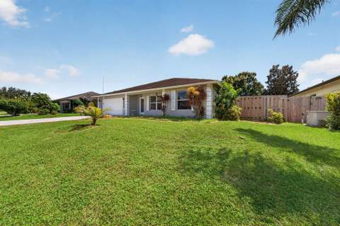 1874 SW Capehart Avenue, Port St. Lucie FL - photo 17 of 78
