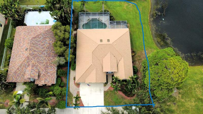 4 bedroom Single Family Residence at 909 SW Lake Charles Circle, Lake Charles Phase 1B, Port St. Lucie — photo 4