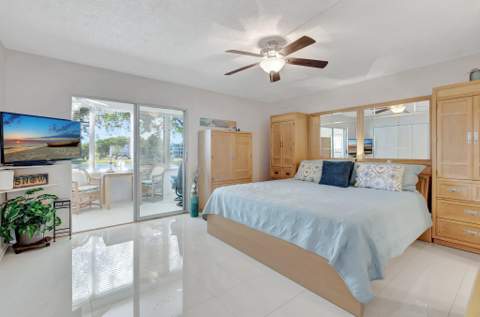 2051 Cambridge C, Deerfield Beach FL - photo 9 of 76