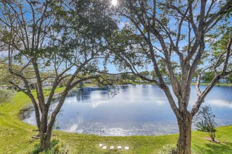 2051 Cambridge C, Deerfield Beach FL - photo 21 of 76