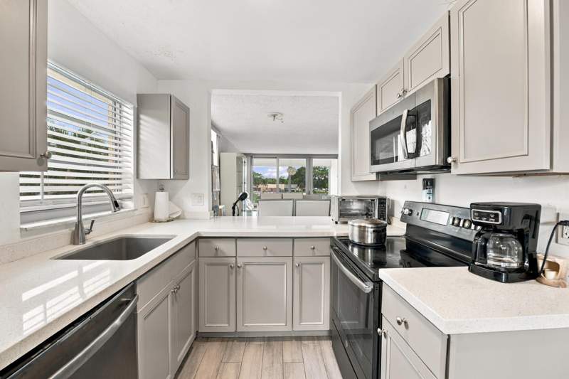 2 bedroom Condominium at 5860 NW 64th Avenue #201, Bermuda Club Eight Condo, Tamarac — photo 2