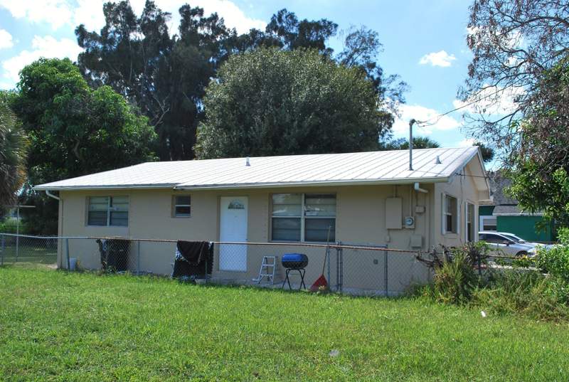 3 bedroom Single Family Residence at 1223 McCray Court, McCray Court Subdivision, Fort Pierce — photo 3