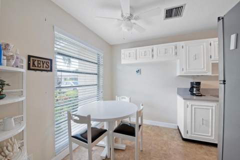 13670 Via Flora #B, Delray Beach FL - photo 12 of 39