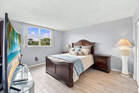 5860 NW 64th Avenue #201, Tamarac FL - photo 8 of 18