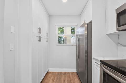 163 Lake Evelyn Drive, West Palm Beach FL - photo 7 of 43