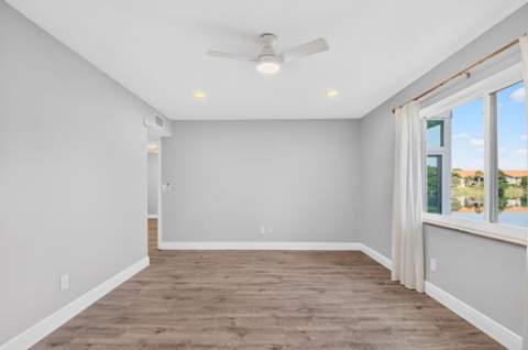 163 Lake Evelyn Drive, West Palm Beach FL - photo 21 of 43