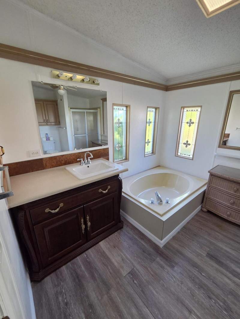 2 bedroom Manufactured Home at 8372 Gallberry Circle, Savanna Club Plat III, Port St. Lucie — photo 4