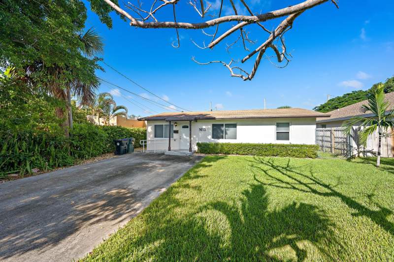 3 bedroom Single Family Residence at 1615 S N Street, Lake Worth Town Of Add 1, Lake Worth — photo 2
