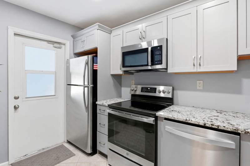 2 bedroom Condominium at 800 E Camino Real #312, Atrium Condo S 1/2 Of Lt 1, All Lts 2,7 And 8, Boca Raton — photo 4