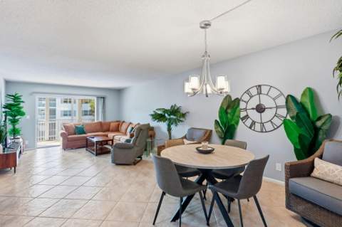 800 E Camino Real #312, Boca Raton FL - photo 10 of 37