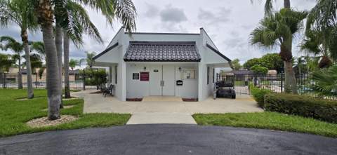 2041 NE Collins Circle #5-70, Jensen Beach FL - photo 18 of 22