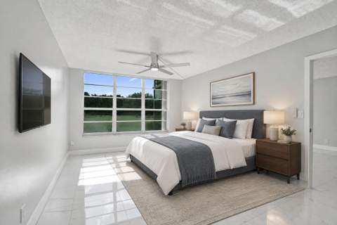 575 Oaks Lane #104, Pompano Beach FL - photo 16 of 20