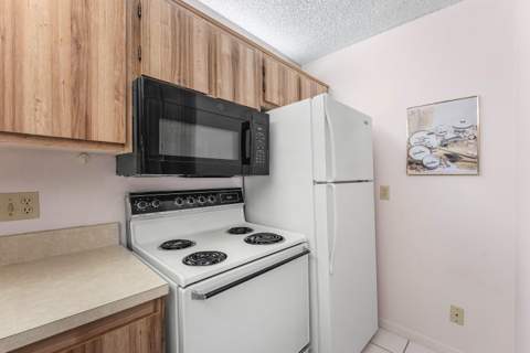 708 Sunny Pine Way #H2, Greenacres FL - photo 12 of 28