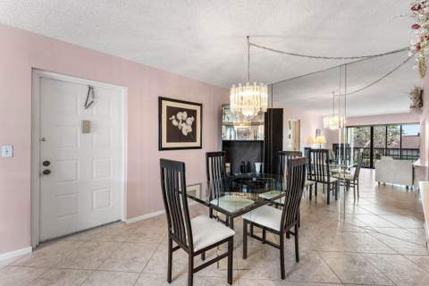708 Sunny Pine Way #H2, Greenacres FL - photo 8 of 28