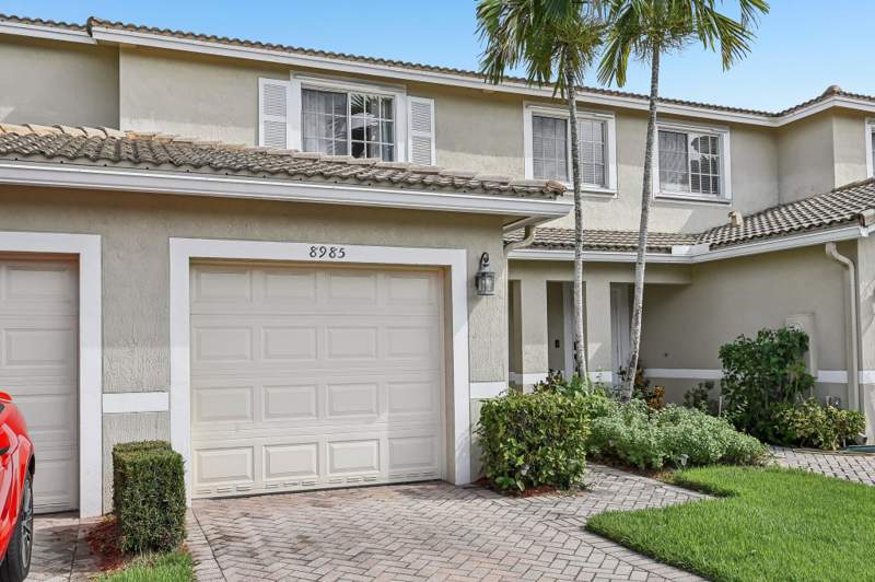 2 bedroom Townhouse at 8985 Lancaster Street, Lyons Industrial Park, Tamarac — photo 2