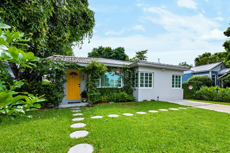 3 bedroom Single Family Residence at 910 N M Street, Lake Worth Town Of, Lake Worth Beach — photo 3