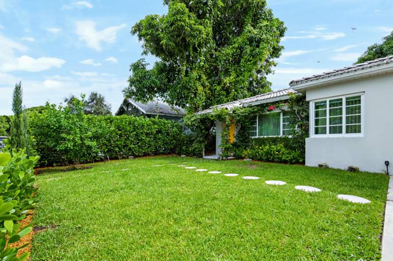 3 bedroom Single Family Residence at 910 N M Street, Lake Worth Town Of, Lake Worth Beach — photo 4