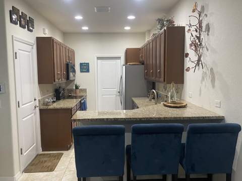 3964 Poinciana Lane, Hollywood FL - photo 10 of 35