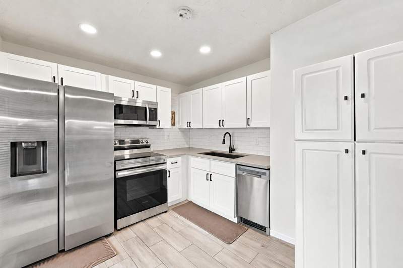 3 bedroom Single Family Residence at 2775 NE 16th Avenue, Collier Manor, Pompano Beach — photo 3