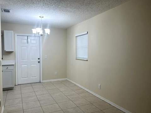 488 E Jordan Boulevard, Pahokee FL - photo 7 of 16