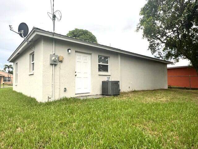 3 bedroom Single Family Residence at 488 E Jordan Boulevard, Glades Citizens Villas, Pahokee — photo 5
