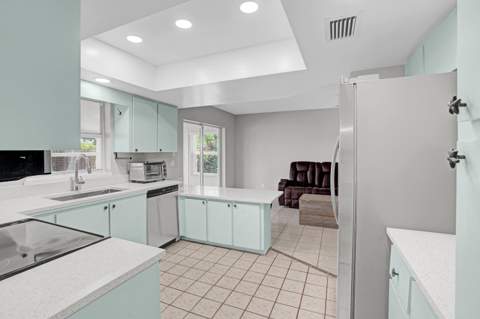 1902 Eucalyptus Avenue, Hutchinson Island FL - photo 22 of 34