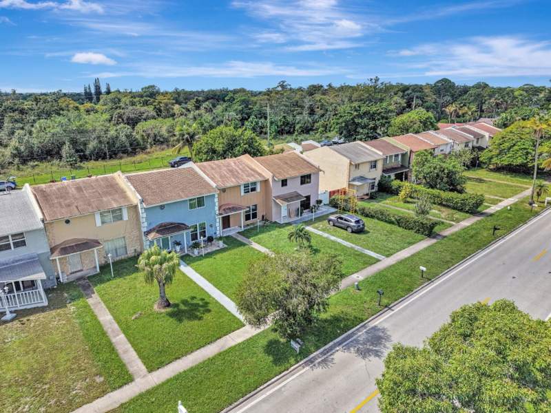 3 bedroom Townhouse at 6224 SW 7th Street, Kimberly Townhouses, Margate — photo 4