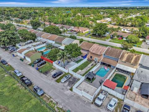 6224 SW 7th Street, Margate FL - photo 7 of 75