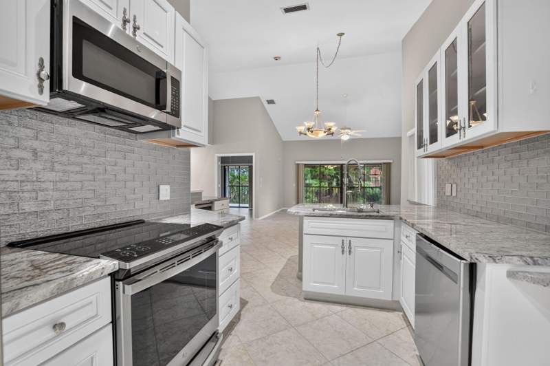 3 bedroom Condominium at 7864 Lexington Club Boulevard #D, Lexington Club Villas Condo, Delray Beach — photo 2