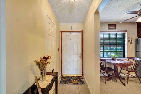 10772 NW 11th Street, Pembroke Pines FL - photo 7 of 29