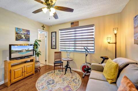 10772 NW 11th Street, Pembroke Pines FL - photo 24 of 29
