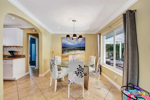 3488 NE 19th Avenue, Oakland Park FL - photo 12 of 36