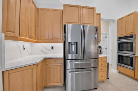 23329 Lago Mar Circle, Boca Raton FL - photo 9 of 28