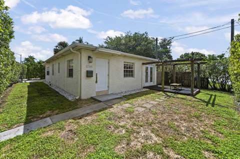 284 Lytton Court, West Palm Beach FL - photo 7 of 34