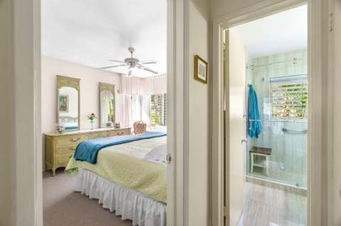 561 Bayshore Drive #7, Fort Lauderdale FL - photo 12 of 21