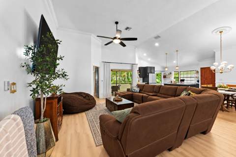 5309 Pine Circle, Coral Springs FL - photo 8 of 33