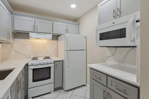 4028 Berkshire B #4028, Deerfield Beach FL - photo 19 of 29