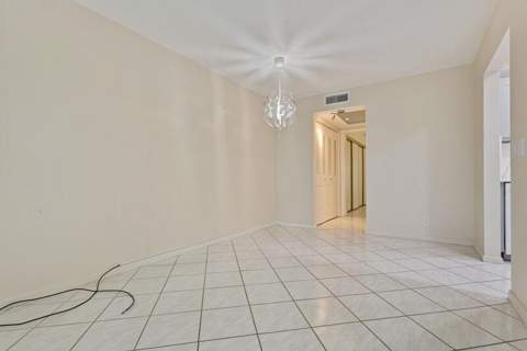 4028 Berkshire B #4028, Deerfield Beach FL - photo 23 of 29