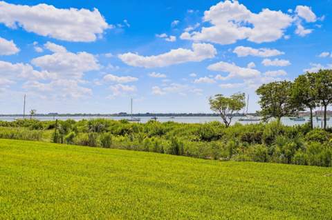 32 Harbour Isle Drive #103, Fort Pierce FL - photo 24 of 62